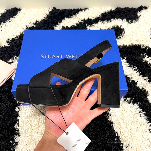 NIB Women’s Size 35 Stuart Weitzman Jerry Black Suede Sandals With Buckle Strap - Picture 9 of 15